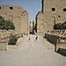 Karnak_temple_sphinxes2