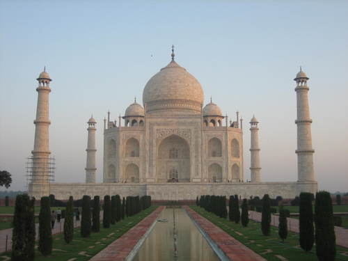 Sunrise_at_taj_mahal