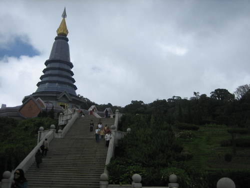 Pagoda_for_the_queen