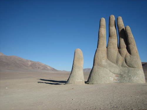 Hand_of_the_desert3