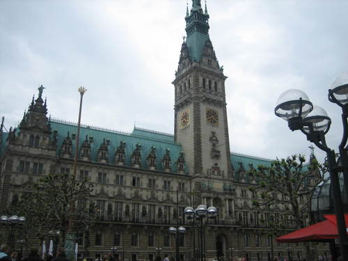 Hamburg_rathaus1