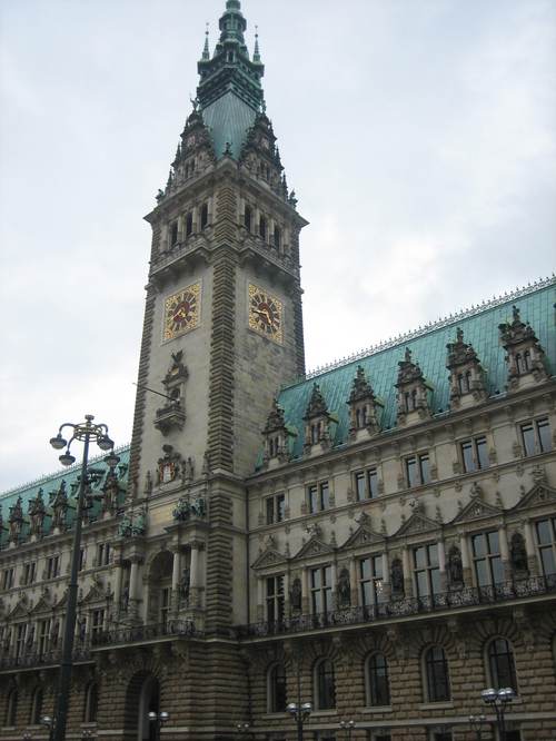 Hamburg_rathaus2