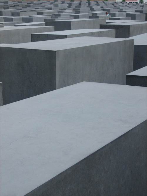 Holocaust_memorial1