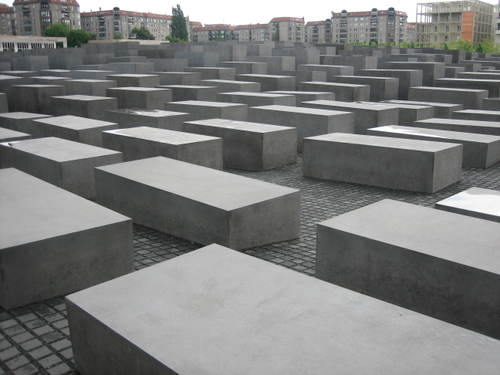 Holocaust_memorial3