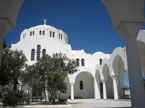 Thira_church