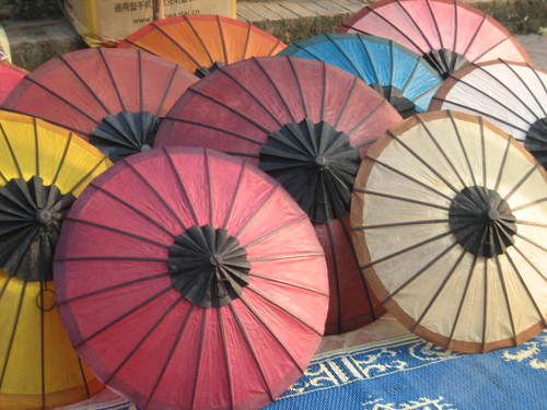 Paper_umbrellas