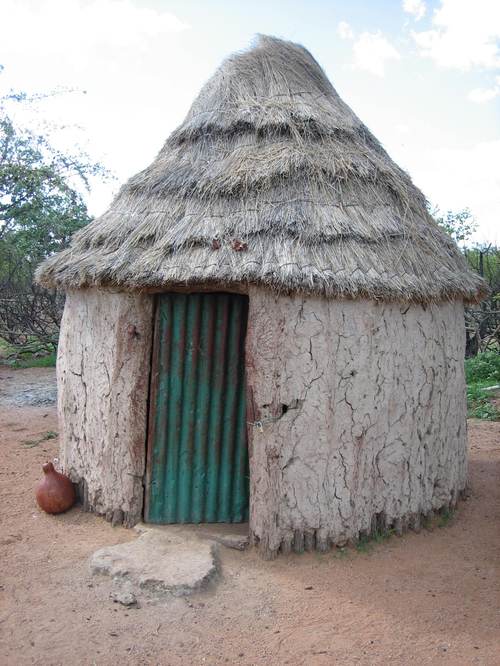 Himba_hut