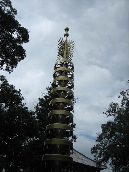 Todaiji_pagoda_spire