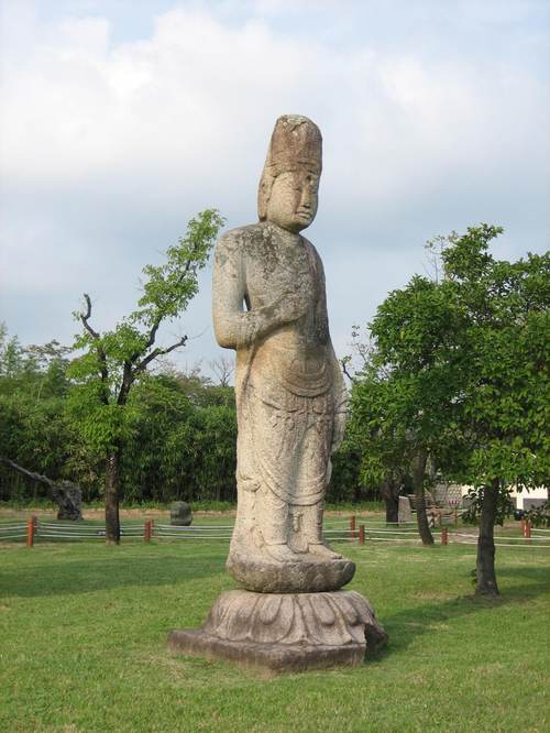 Gyeongju_buddha1