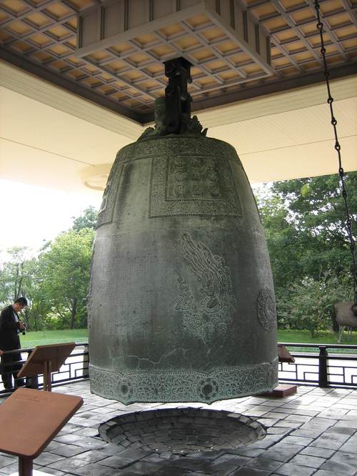 Gyeongju_museum_bell1