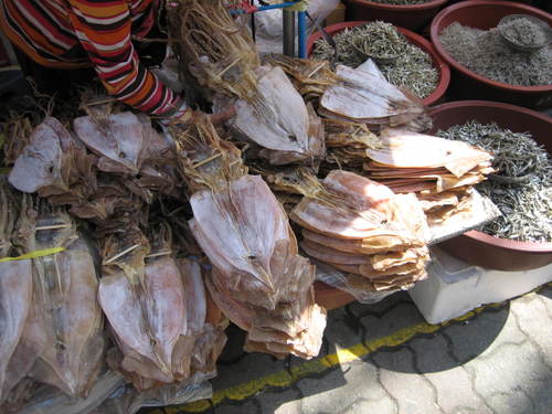 Market2_dried_squid