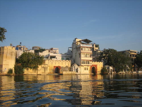 Udaipur_lake