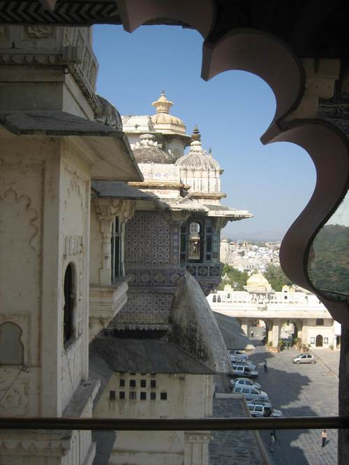 Udaipur_palace1