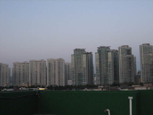 Seoul_highrises1