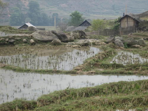 Lao_chai_village2